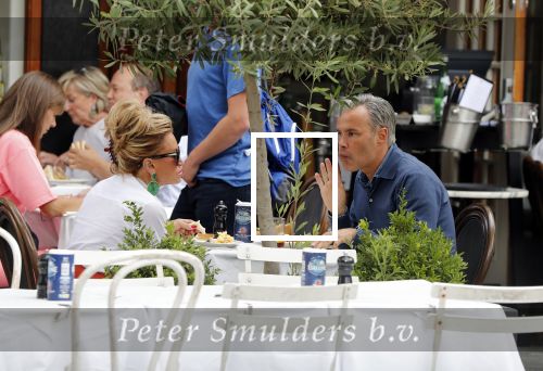 Amsterdam 6 juli 2019
Connie Witteman op terras  met haar vroegere PA Edwin