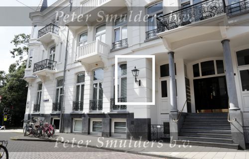 Amsterdam 16 juli 2019
Appartement / huis van Connie Witteman op de pc hooftstraat.