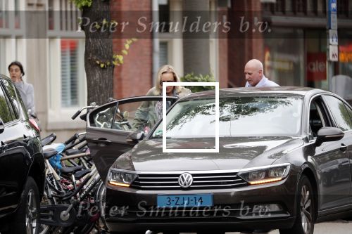 Amsterdam 11 juli 2019
Eva Jinek wordt door taxi thuis opgehaald om naar studio gebracht te worden.