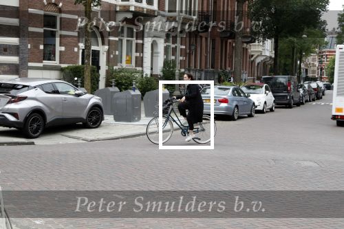 Amsterdam 6 juli 2019
In de v Eeghenstraat is er een bom af gegaan. Leco v Zadelhoff woont er bijna naast. Femke Halsema kwam op de fiets kijken.