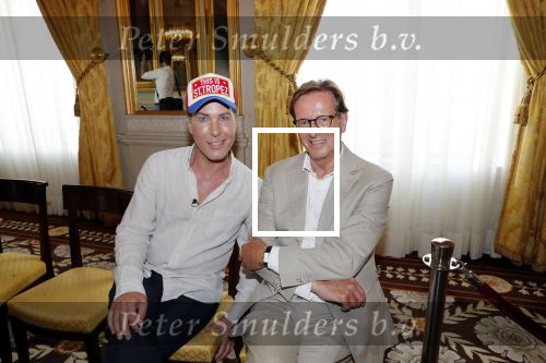 Den Haag 26 juli 2019
Binnenkijken op paleis Noordeinde en bij de koninklijke stallen met Frank en Rogier van het sbs6 programma paleis voor een prikkie.