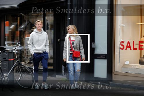 Amsterdam 3 juli 2019
Frenkie de Jong met zijn vriendin Mikky Kiemeney op de PC Hooftstraat. Frenkie draagt kleding van het merk van zijn vriendin.