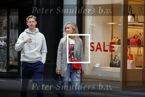 Amsterdam 3 juli 2019
Frenkie de Jong met zijn vriendin Mikky Kiemeney op de PC Hooftstraat. Frenkie draagt kleding van het merk van zijn vriendin.