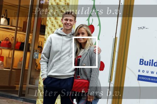 Amsterdam 3 juli 2019
Frenkie de Jong met zijn vriendin Mikky Kiemeney op de PC Hooftstraat. Frenkie draagt kleding van het merk van zijn vriendin.