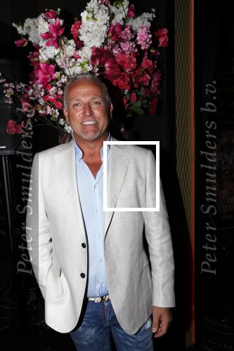 Amsterdam 16 juli 2019
Presentatie Amsterdam XXXL met Gordon op de cover.
