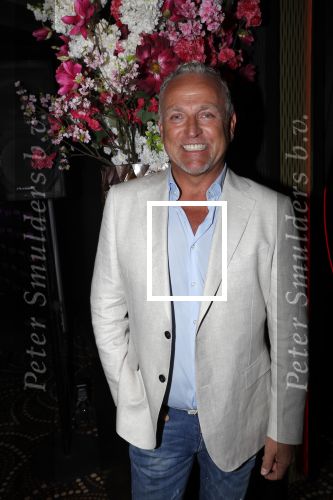 Amsterdam 16 juli 2019
Presentatie Amsterdam XXXL met Gordon op de cover.