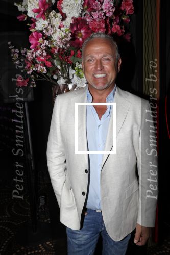 Amsterdam 16 juli 2019
Presentatie Amsterdam XXXL met Gordon op de cover.
