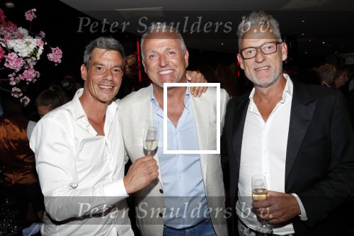Amsterdam 16 juli 2019
Presentatie Amsterdam XXXL met Gordon op de cover. Gordon met broer John en journalist Remco Rhee