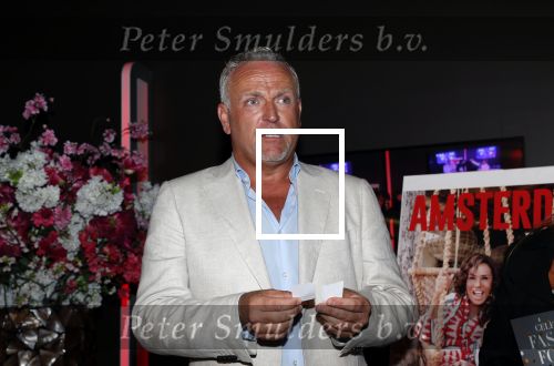 Amsterdam 16 juli 2019
Presentatie Amsterdam XXXL met Gordon op de cover.