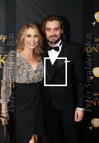 Amsterdam 15 juli 2019
Premiere the lion king in tuschinski. Heleen v Royen met partner Bart