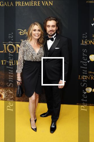 Amsterdam 15 juli 2019
Premiere the lion king in tuschinski. Heleen v Royen met partner Bart