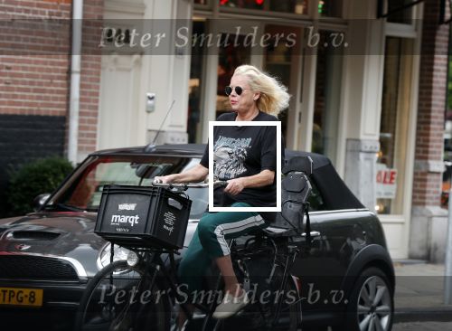 Amsterdam 7 juli 2019
Karin Swerink op de fiets in Amsterdamm zuid