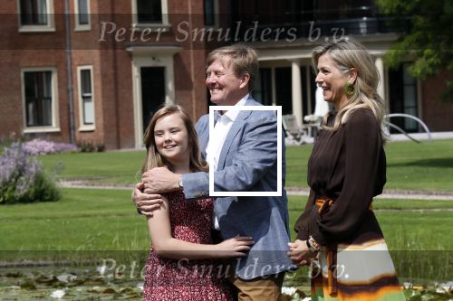 Den Haag 19 juli 2019
Jaarlijkse fotouurtje in de thuisn van Huis ten Bosch . Aanwezig Koning Willem Alexander Koningin Maxima Prinses Amalia Alexia en Ariane.