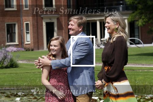 Den Haag 19 juli 2019
Jaarlijkse fotouurtje in de thuisn van Huis ten Bosch . Aanwezig Koning Willem Alexander Koningin Maxima Prinses Amalia Alexia en Ariane.