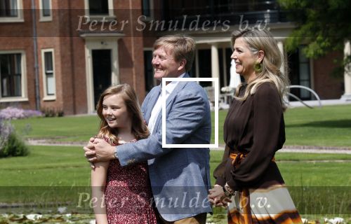 Den Haag 19 juli 2019
Jaarlijkse fotouurtje in de thuisn van Huis ten Bosch . Aanwezig Koning Willem Alexander Koningin Maxima Prinses Amalia Alexia en Ariane.