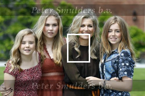 Den Haag 19 juli 2019
Jaarlijkse fotouurtje in de thuisn van Huis ten Bosch . Aanwezig Koning Willem Alexander Koningin Maxima Prinses Amalia Alexia en Ariane.