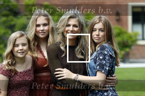 Den Haag 19 juli 2019
Jaarlijkse fotouurtje in de thuisn van Huis ten Bosch . Aanwezig Koning Willem Alexander Koningin Maxima Prinses Amalia Alexia en Ariane.