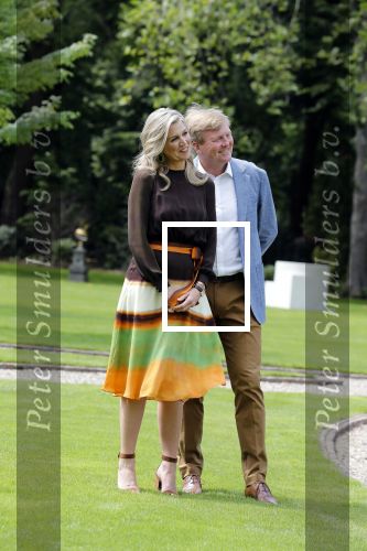 Den Haag 19 juli 2019
Jaarlijkse fotouurtje in de thuisn van Huis ten Bosch . Aanwezig Koning Willem Alexander Koningin Maxima Prinses Amalia Alexia en Ariane.
