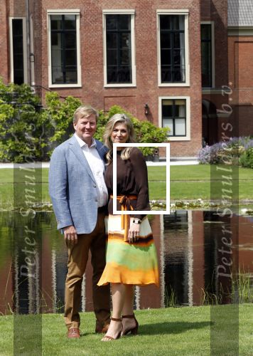 Den Haag 19 juli 2019
Jaarlijkse fotouurtje in de thuisn van Huis ten Bosch . Aanwezig Koning Willem Alexander Koningin Maxima Prinses Amalia Alexia en Ariane.