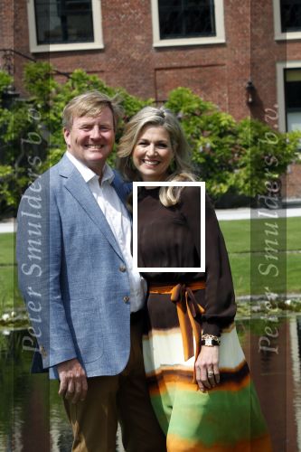 Den Haag 19 juli 2019
Jaarlijkse fotouurtje in de thuisn van Huis ten Bosch . Aanwezig Koning Willem Alexander Koningin Maxima Prinses Amalia Alexia en Ariane.