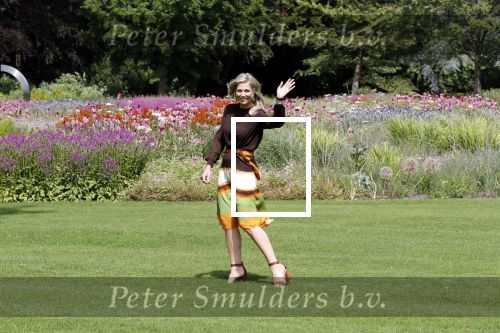 Den Haag 19 juli 2019
Jaarlijkse fotouurtje in de thuisn van Huis ten Bosch . Aanwezig Koning Willem Alexander Koningin Maxima Prinses Amalia Alexia en Ariane.