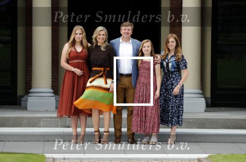 Den Haag 19 juli 2019
Jaarlijkse fotouurtje in de thuisn van Huis ten Bosch . Aanwezig Koning Willem Alexander Koningin Maxima Prinses Amalia Alexia en Ariane.