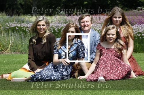 Den Haag 19 juli 2019
Jaarlijkse fotouurtje in de thuisn van Huis ten Bosch . Aanwezig Koning Willem Alexander Koningin Maxima Prinses Amalia Alexia en Ariane.