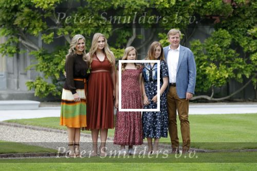 Den Haag 19 juli 2019
Jaarlijkse fotouurtje in de thuisn van Huis ten Bosch . Aanwezig Koning Willem Alexander Koningin Maxima Prinses Amalia Alexia en Ariane.