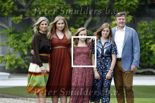 Den Haag 19 juli 2019
Jaarlijkse fotouurtje in de thuisn van Huis ten Bosch . Aanwezig Koning Willem Alexander Koningin Maxima Prinses Amalia Alexia en Ariane.