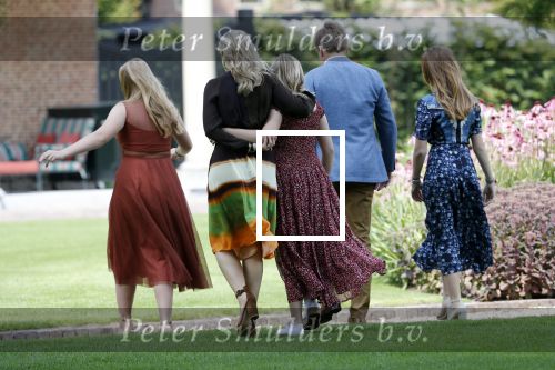 Den Haag 19 juli 2019
Jaarlijkse fotouurtje in de thuisn van Huis ten Bosch . Aanwezig Koning Willem Alexander Koningin Maxima Prinses Amalia Alexia en Ariane.