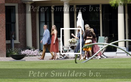 Den Haag 19 juli 2019
Jaarlijkse fotouurtje in de thuisn van Huis ten Bosch . Aanwezig Koning Willem Alexander Koningin Maxima Prinses Amalia Alexia en Ariane.