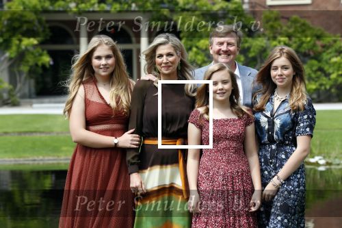 Den Haag 19 juli 2019
Jaarlijkse fotouurtje in de thuisn van Huis ten Bosch . Aanwezig Koning Willem Alexander Koningin Maxima Prinses Amalia Alexia en Ariane.