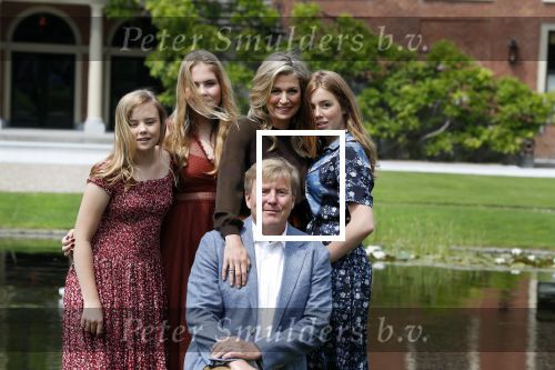 Den Haag 19 juli 2019
Jaarlijkse fotouurtje in de thuisn van Huis ten Bosch . Aanwezig Koning Willem Alexander Koningin Maxima Prinses Amalia Alexia en Ariane.