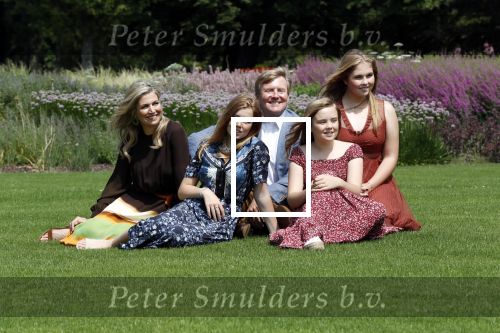 Den Haag 19 juli 2019
Jaarlijkse fotouurtje in de thuisn van Huis ten Bosch . Aanwezig Koning Willem Alexander Koningin Maxima Prinses Amalia Alexia en Ariane.