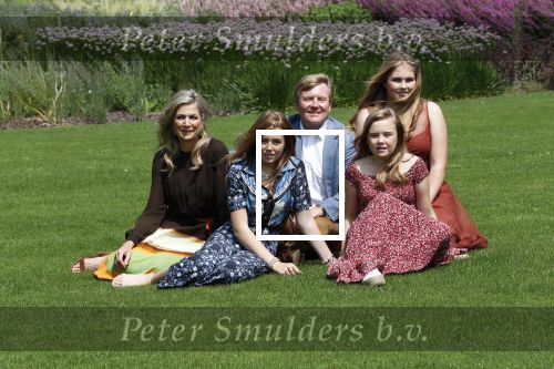 Den Haag 19 juli 2019
Jaarlijkse fotouurtje in de thuisn van Huis ten Bosch . Aanwezig Koning Willem Alexander Koningin Maxima Prinses Amalia Alexia en Ariane.