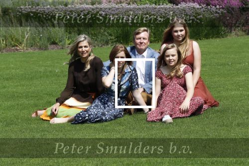 Den Haag 19 juli 2019
Jaarlijkse fotouurtje in de thuisn van Huis ten Bosch . Aanwezig Koning Willem Alexander Koningin Maxima Prinses Amalia Alexia en Ariane.