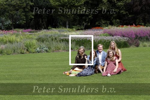 Den Haag 19 juli 2019
Jaarlijkse fotouurtje in de thuisn van Huis ten Bosch . Aanwezig Koning Willem Alexander Koningin Maxima Prinses Amalia Alexia en Ariane.
