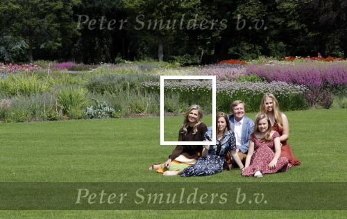 Den Haag 19 juli 2019
Jaarlijkse fotouurtje in de thuisn van Huis ten Bosch . Aanwezig Koning Willem Alexander Koningin Maxima Prinses Amalia Alexia en Ariane.