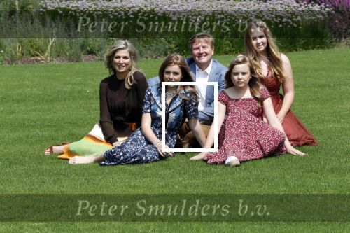 Den Haag 19 juli 2019
Jaarlijkse fotouurtje in de thuisn van Huis ten Bosch . Aanwezig Koning Willem Alexander Koningin Maxima Prinses Amalia Alexia en Ariane.