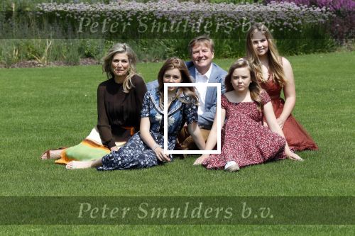 Den Haag 19 juli 2019
Jaarlijkse fotouurtje in de thuisn van Huis ten Bosch . Aanwezig Koning Willem Alexander Koningin Maxima Prinses Amalia Alexia en Ariane.