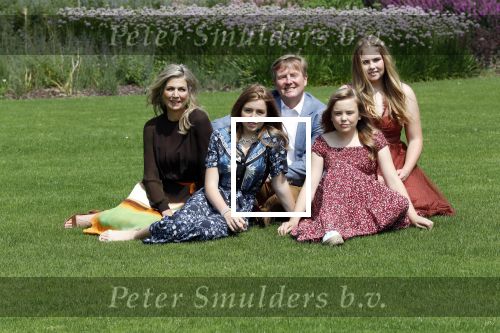 Den Haag 19 juli 2019
Jaarlijkse fotouurtje in de thuisn van Huis ten Bosch . Aanwezig Koning Willem Alexander Koningin Maxima Prinses Amalia Alexia en Ariane.