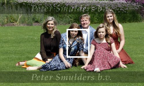 Den Haag 19 juli 2019
Jaarlijkse fotouurtje in de thuisn van Huis ten Bosch . Aanwezig Koning Willem Alexander Koningin Maxima Prinses Amalia Alexia en Ariane.
