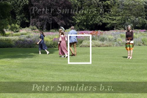 Den Haag 19 juli 2019
Jaarlijkse fotouurtje in de thuisn van Huis ten Bosch . Aanwezig Koning Willem Alexander Koningin Maxima Prinses Amalia Alexia en Ariane.