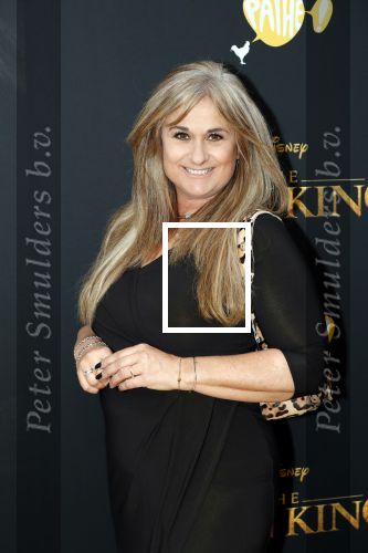Amsterdam 15 juli 2019
Premiere the lion king in tuschinski. Laura Vlasblom kwam met haar zoon
