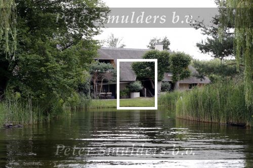 Loosdrecht 14 juli 2019
Huis van laurent Hompes op een eilandje voor Loosdrecht. Er staan paardestallen en heeft een eigen strand.