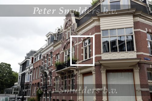 Amsterdam 6 juli 2019
In de v Eeghenstraat is er een bom af gegaan. Leco v Zadelhoff woont er bijna naast.