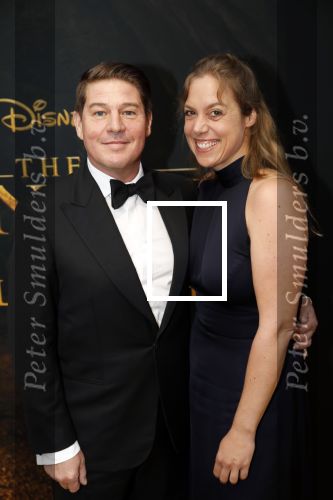 Amsterdam 15 juli 2019
Premiere the lion king in tuschinski. Martijn Krabbe kwam met zijn verloofde/vriendin