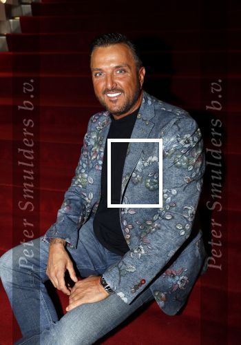 Amsterdam 16 juli 2019
Presentatie Amsterdam XXXL met Gordon op de cover.
Mick harren met zijn zoon
