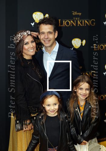 Amsterdam 15 juli 2019
Premiere the lion king in tuschinski. Pepijn Padberg met Nathalie de Hoop en hun dochter