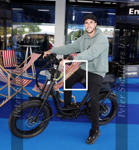 Amsterdam 8 jui 2019
Nathan v Kooperen op electrische doppio fiets